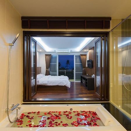 Готель Joan House Rawai Екстер'єр фото