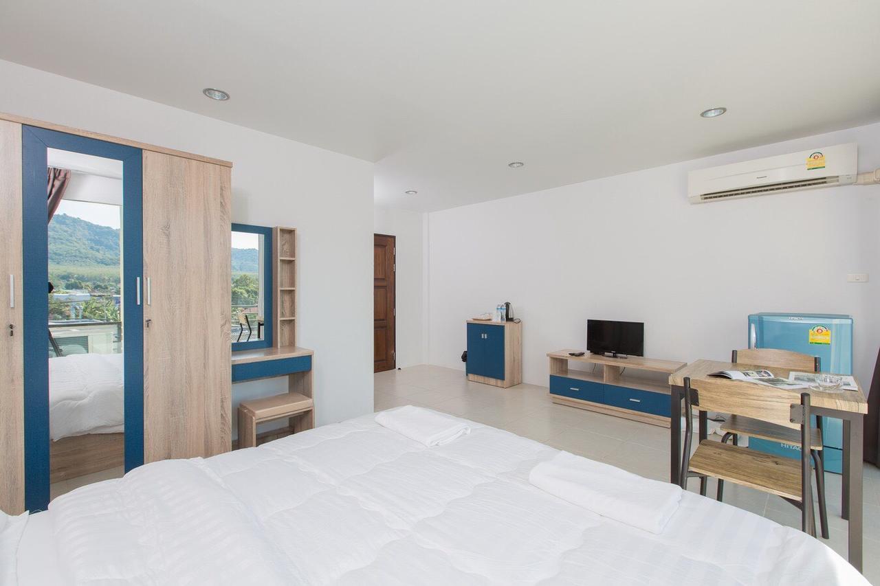 Готель Joan House Rawai Екстер'єр фото